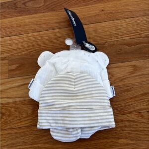 Gerber Cream and White Baby Hat Duo